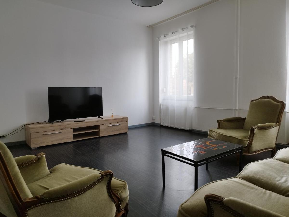 Le Thannois - Appartement 2 Chambres, Salon, Cuisine Equipee, Parking Et Wifi Gratuit Mulhouse Dış mekan fotoğraf