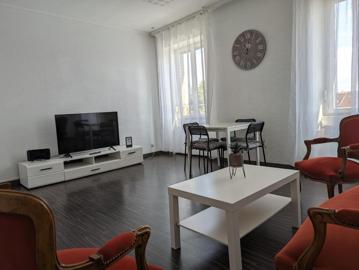Le Thannois - Appartement 2 Chambres, Salon, Cuisine Equipee, Parking Et Wifi Gratuit Mulhouse Dış mekan fotoğraf